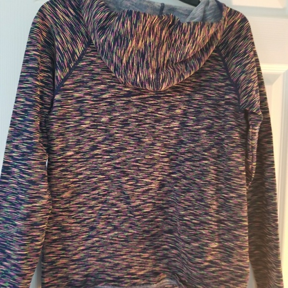 Ebb & Flow pullover - Picture 4 of 4
